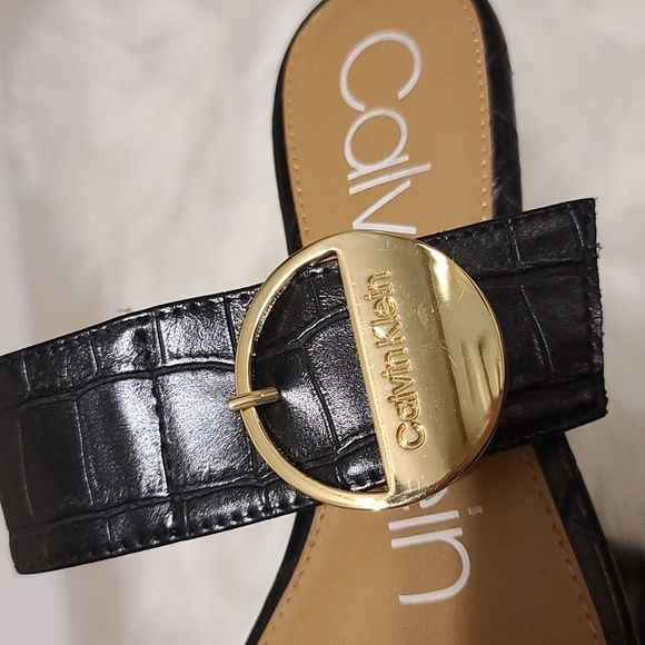 Calvin Klein snakeskin slipper - Picture 2 of 4